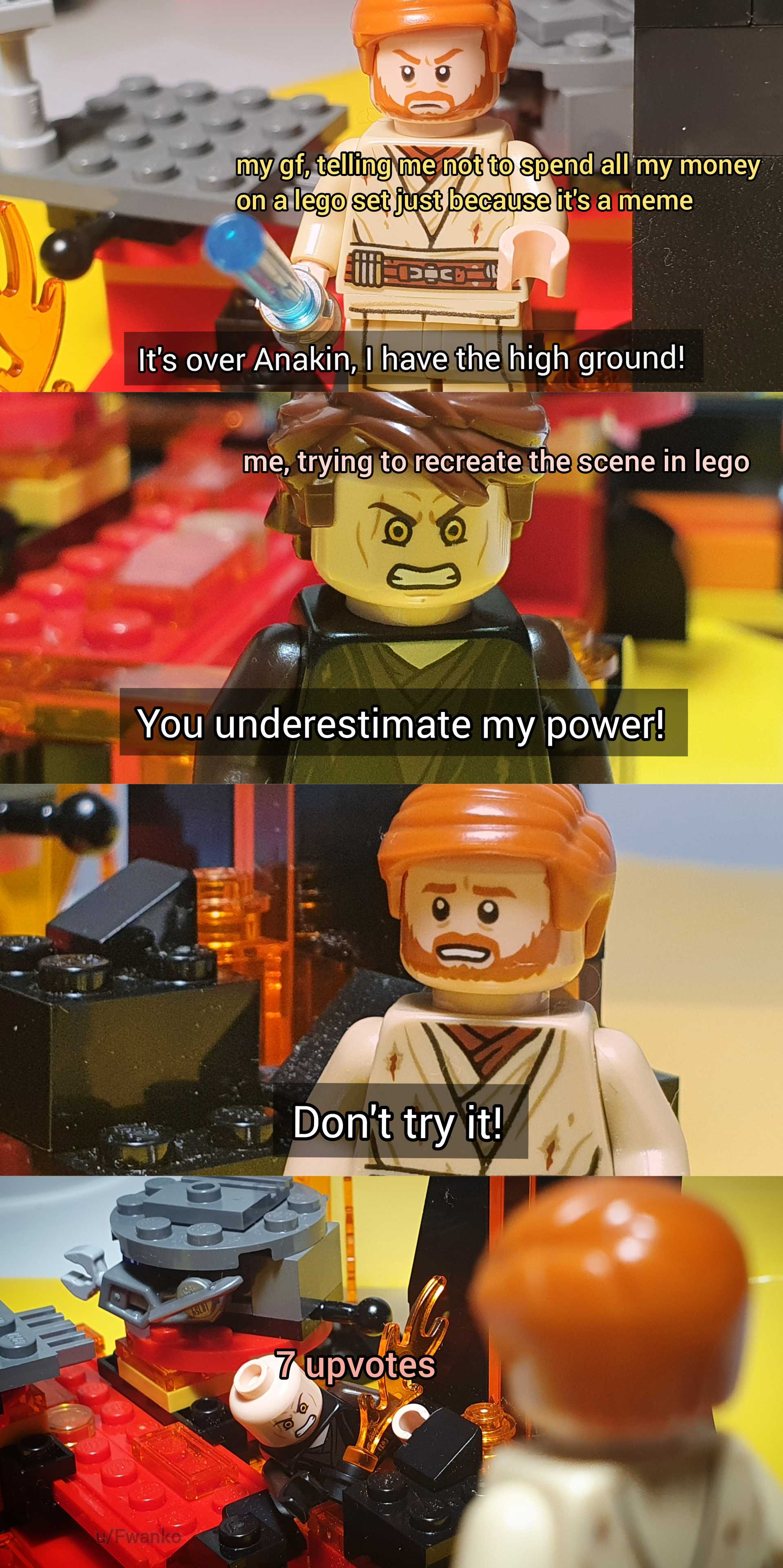 there are many legos that are sitting on a table